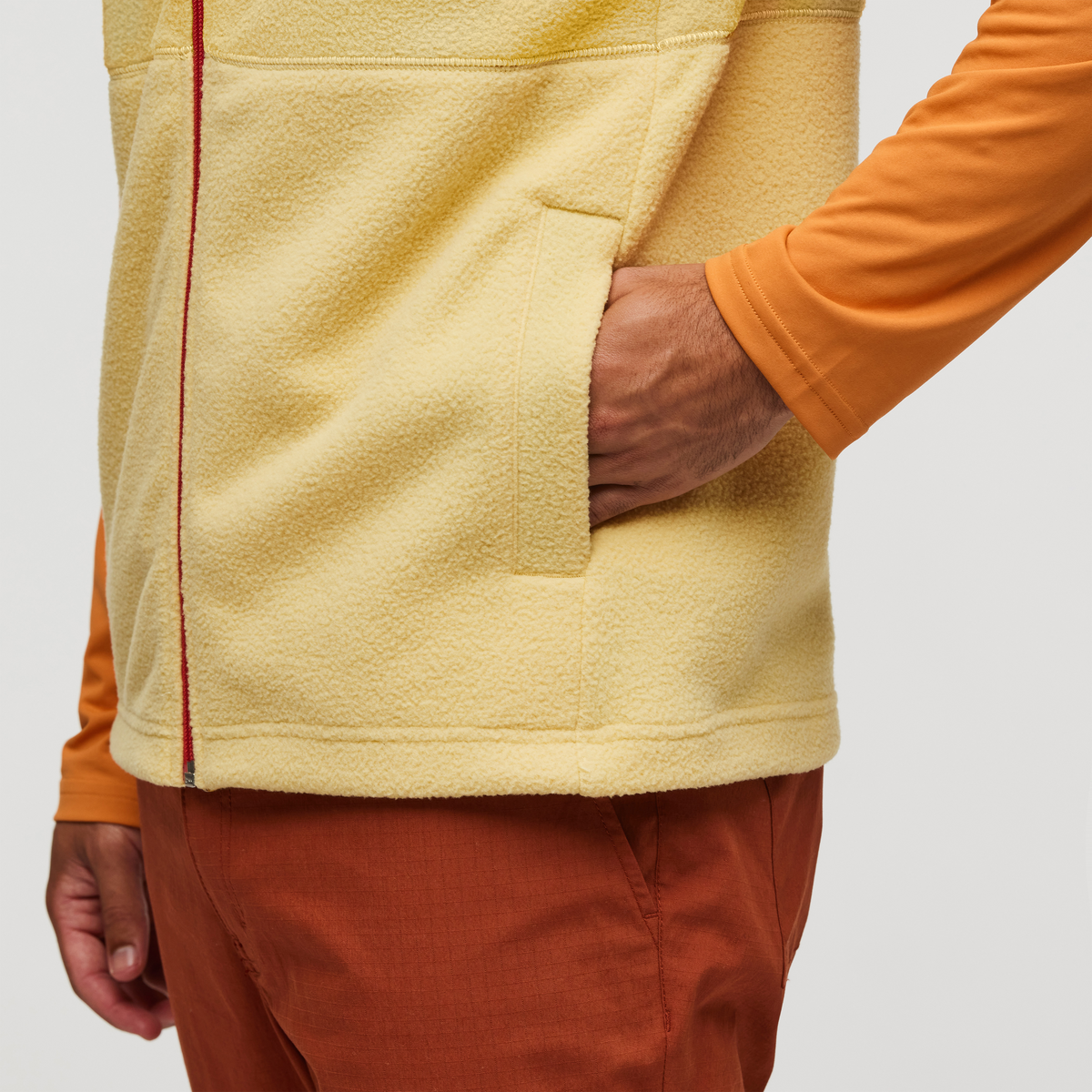 Abrazo Fleece Vest Men's - Image 6