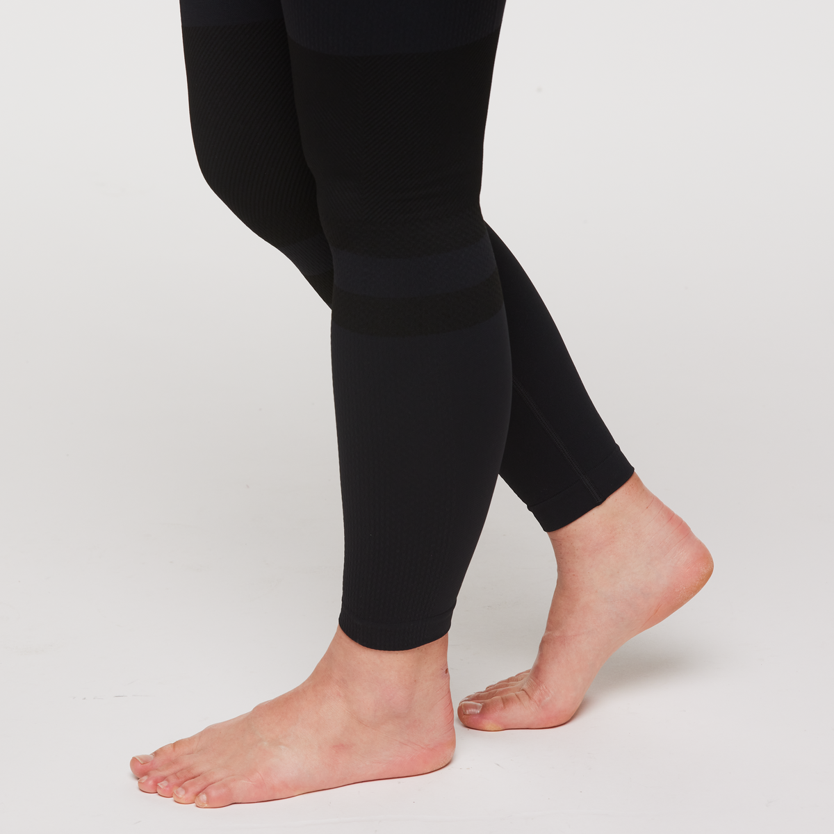 Debajo Seamless Baselayer Tight Women's - Image 6