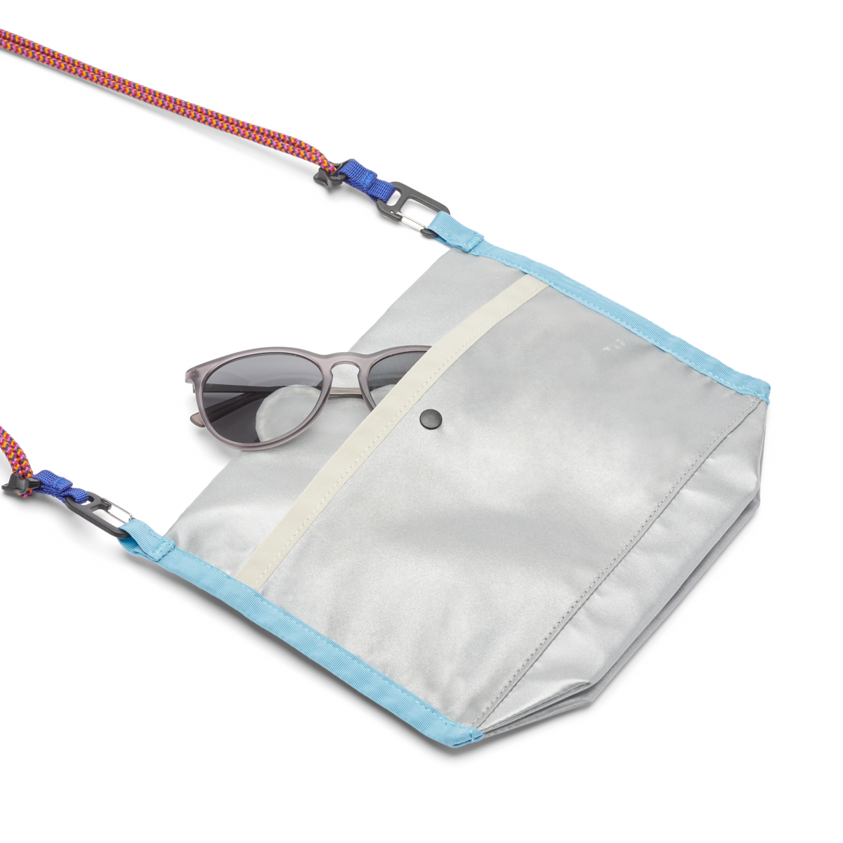 Lista 2L Lightweight Crossbody Bag Del Día Monochrome - Image 7
