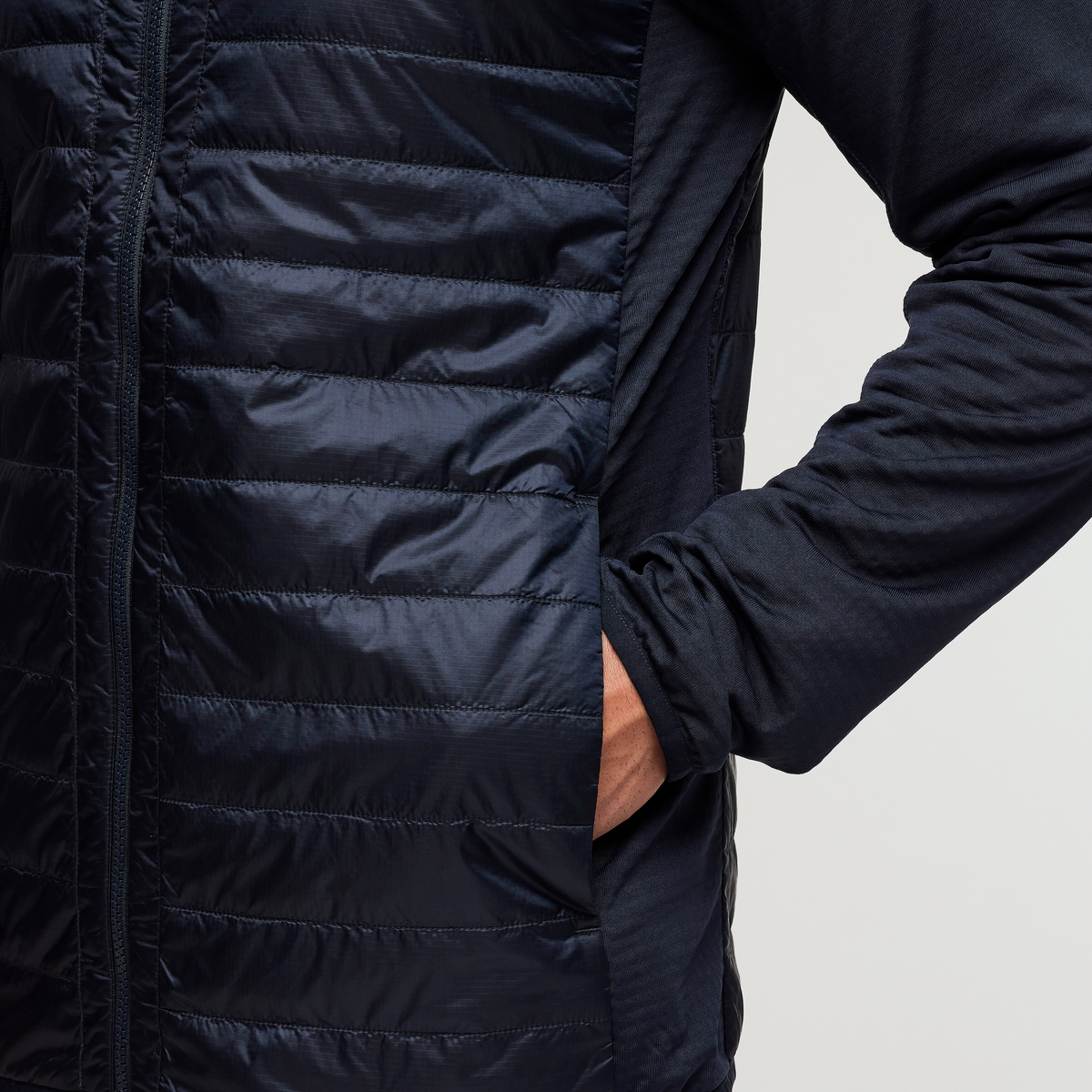 Capa Hybrid Insulated Hooded Jacket Men's - Image 34