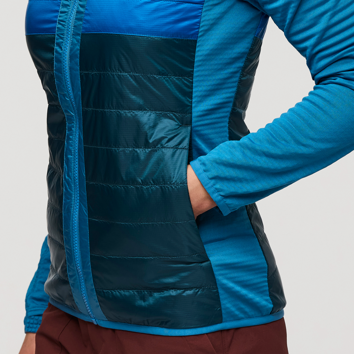 Capa Hybrid Insulated Hooded Jacket Women's - Image 22