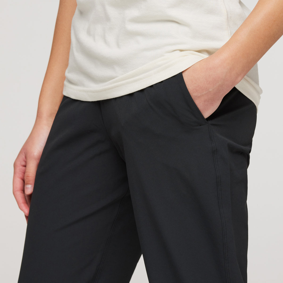 Veza Adventure Jogger Women's - Image 6