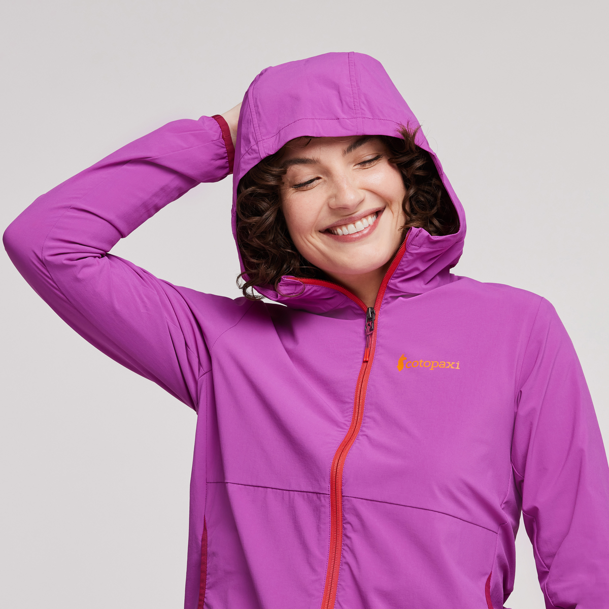 Vuelta Performance Windbreaker Jacket Women's - Image 5