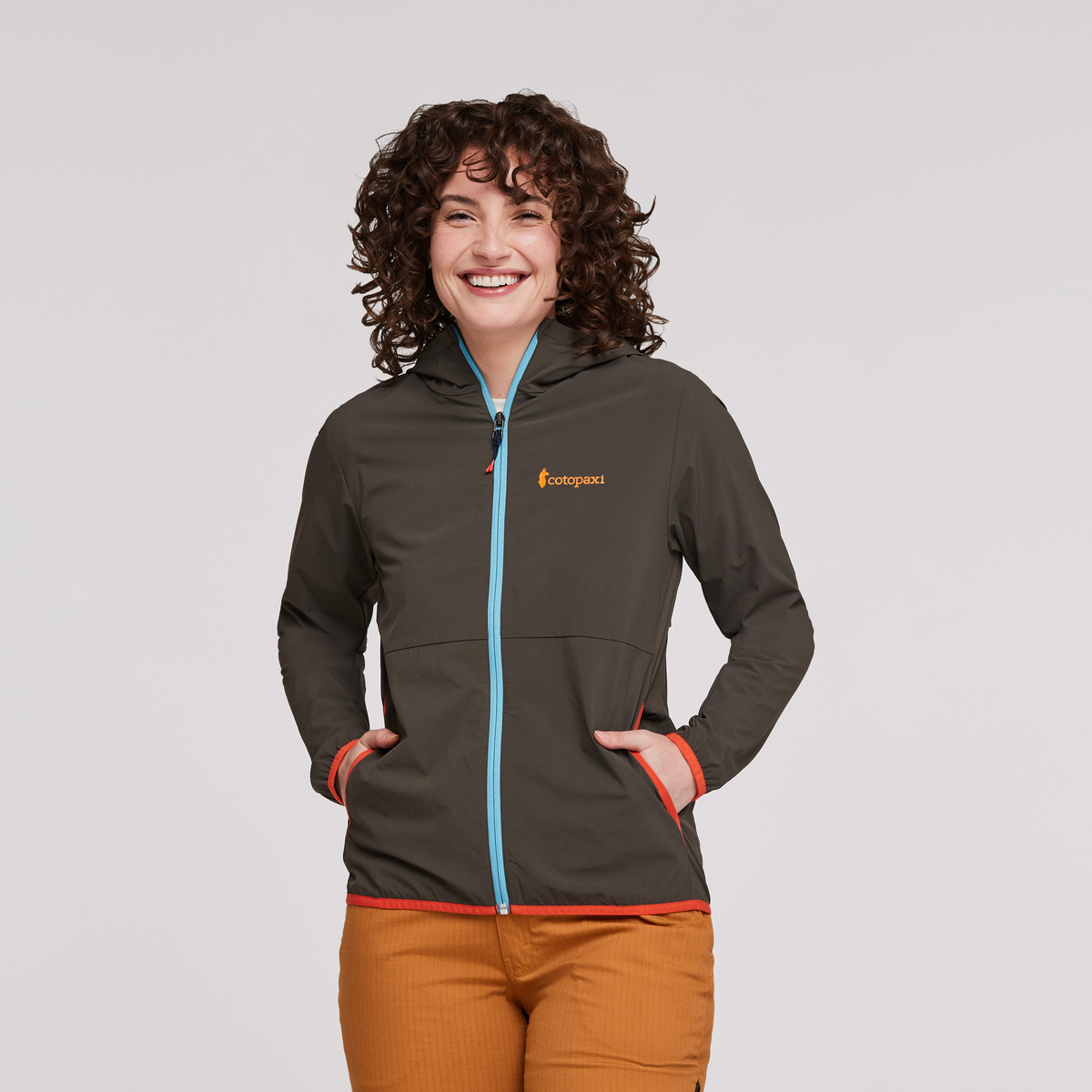 Vuelta Performance Windbreaker Jacket Women's - Image 8