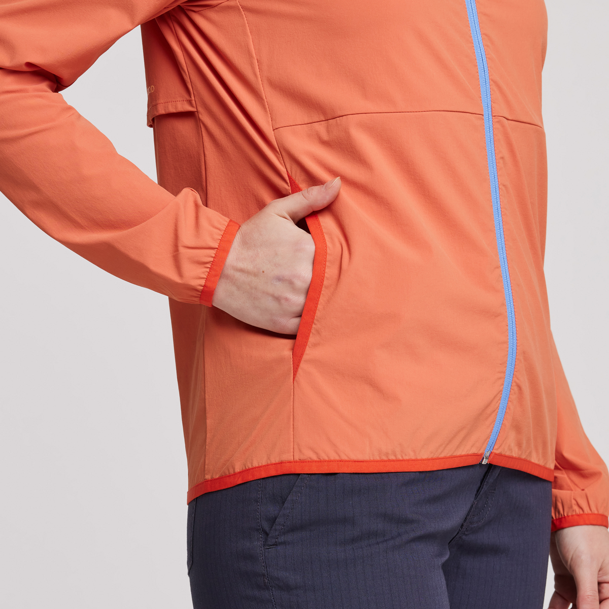 Vuelta Performance Windbreaker Jacket Women's - Image 20