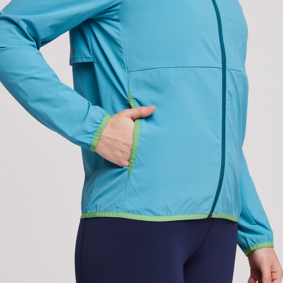 Vuelta Performance Windbreaker Jacket Women's - Image 27