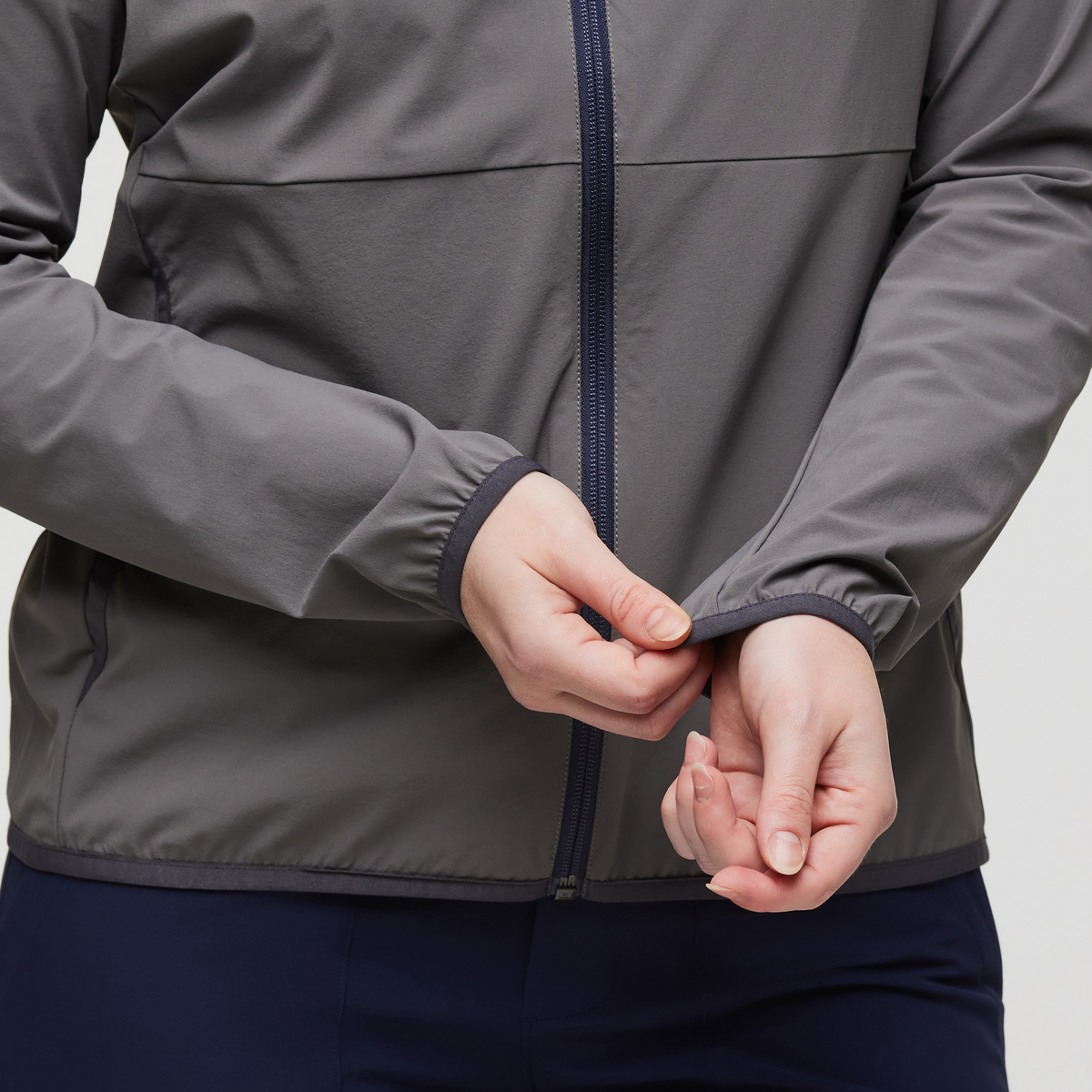 Vuelta Performance Windbreaker Jacket Women's - Image 14