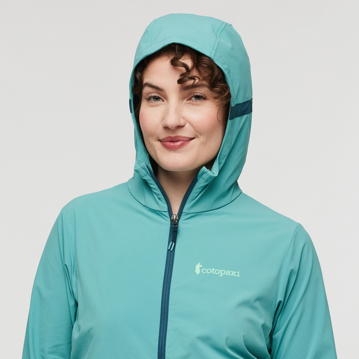 Vuelta Performance Windbreaker Jacket Women's - Image 22