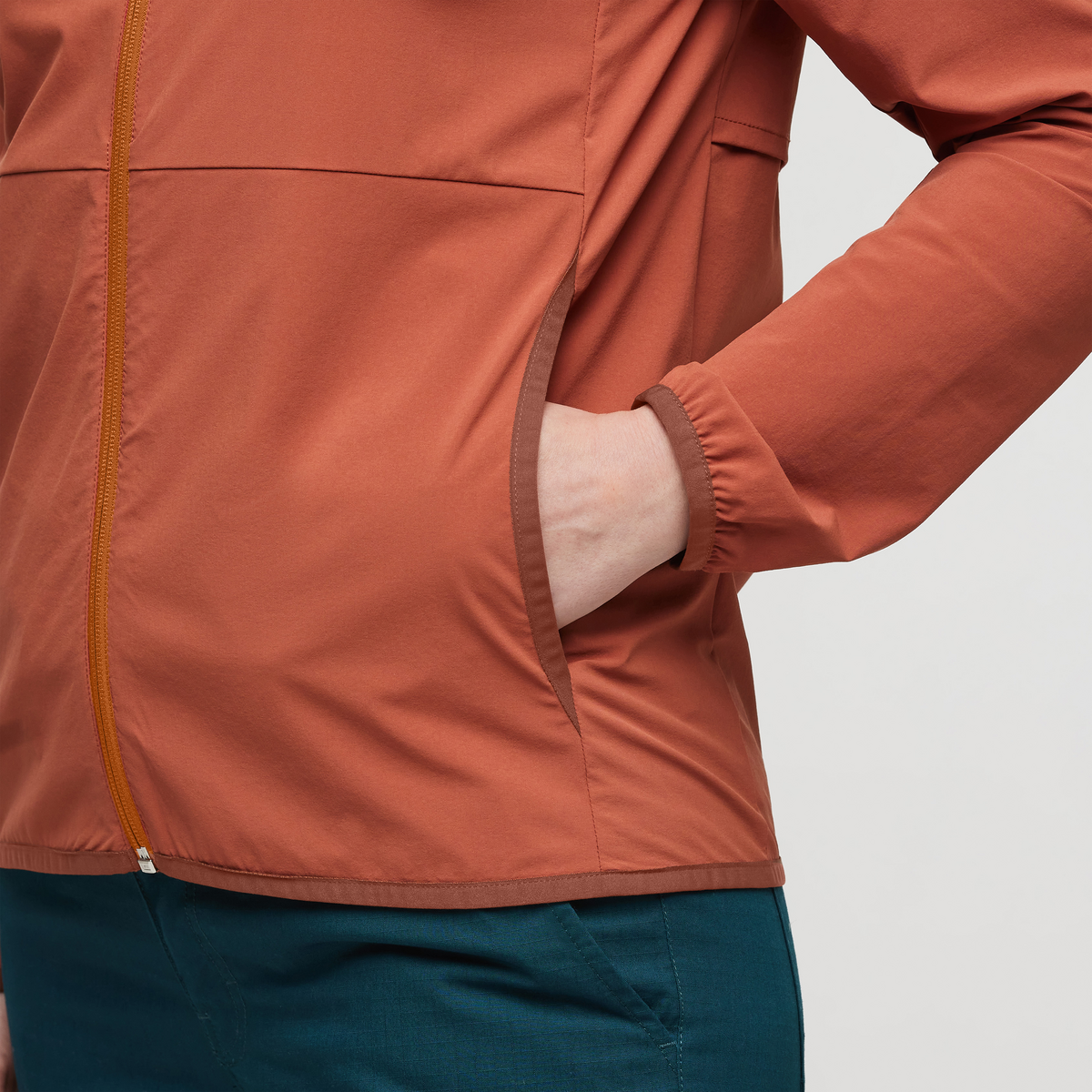 Vuelta Performance Windbreaker Jacket Women's - Image 7