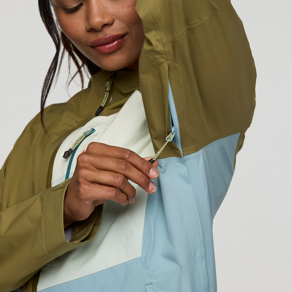 Impermeo 3L Hooded Shell Jacket Women's - Image 7