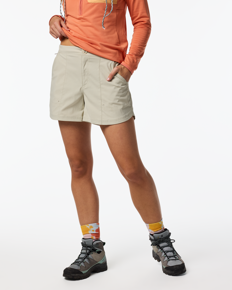Coraje 4" Tech Short Women's - Image 15
